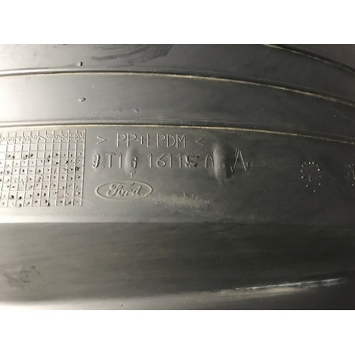 Подкрылок передней левый Ford Connect 2002-2012 9T1616115A